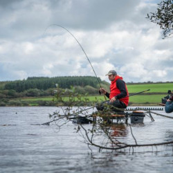 GURU AVENTUS DRŠKA MEREDOVA 2,7M F1